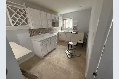 242 Highland Road, Willowbrook, IL 60527 - Photo 3