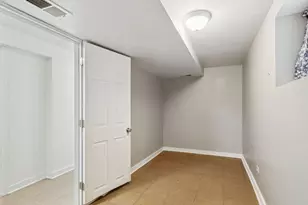 [Address not provided], Evanston, IL 60201 - Photo 31