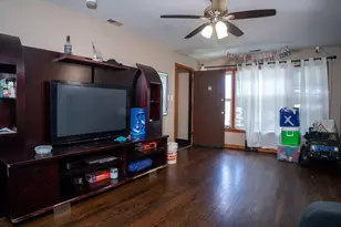 7755 S Paulina St, Chicago, IL 60620 - Photo 9