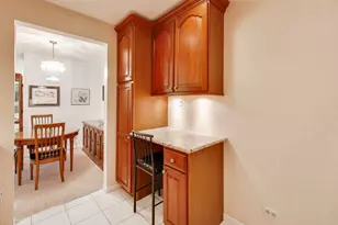 2100 Valencia Dr, Northbrook, IL 60062 - Photo 15