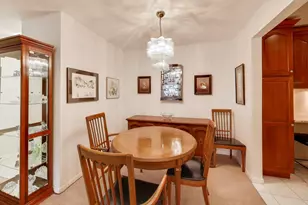 2100 Valencia Dr, Northbrook, IL 60062 - Photo 11