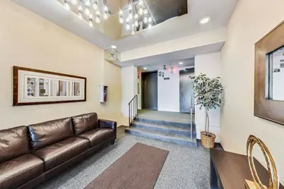 2100 Valencia Drive #203-B, Northbrook, IL 60062 - Photo 5