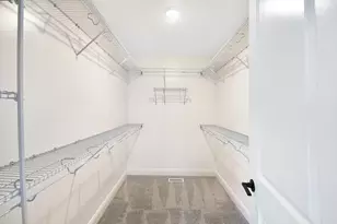 706 Cates Dr, Mahomet, IL 61853 - Photo 3