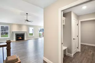 706 Cates Dr, Mahomet, IL 61853 - Photo 7