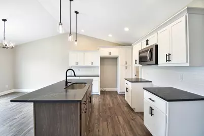 706 Cates Drive, Mahomet, IL 61853 - Photo 11