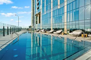 211 N Harbor Dr, Chicago, IL 60601 - Photo 45