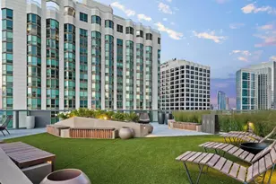 211 N Harbor Dr, Chicago, IL 60601 - Photo 45