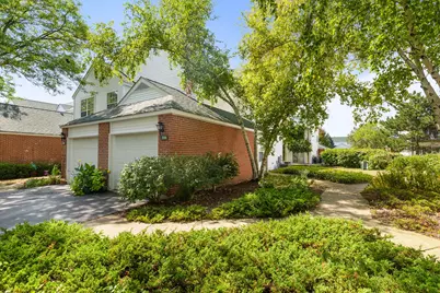 106 Woodbury Lane, Lake Bluff, IL 60044 - Photo 1