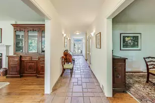 1295 Sunview Ln, Winnetka, IL 60093 - Photo 3