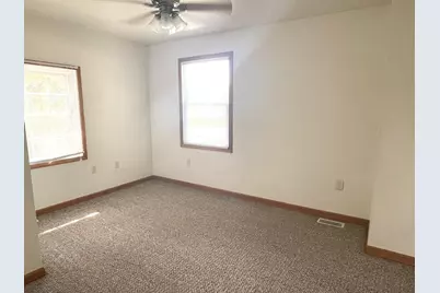 1668 Chartres Street, Lasalle, IL 61301 - Photo 9