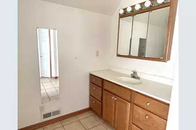 1668 Chartres Street, Lasalle, IL 61301 - Photo 13