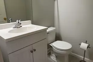 1088 N Claremont Dr N, Palatine, IL 60074 - Photo 9