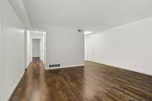 1916 Tracy Dr, Bloomington, IL 61704 - Photo 9