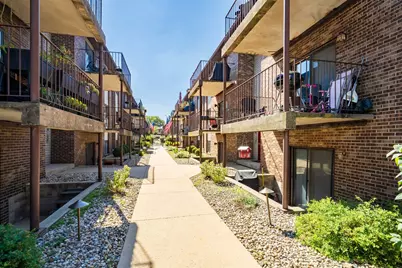 1916 Tracy Drive #26, Bloomington, IL 61704 - Photo 3