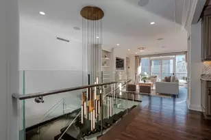 270 E Pearson St, Chicago, IL 60611 - Photo 9