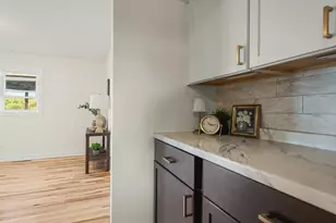 9281 Auburn Rd, Winnebago, IL 61088 - Photo 15