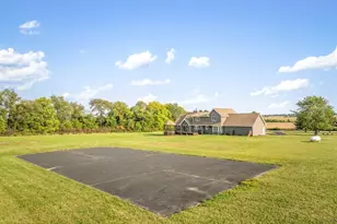 9281 Auburn Rd, Winnebago, IL 61088 - Photo 49