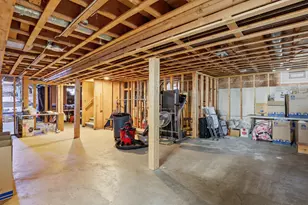 8728 Trumbull Ave, Skokie, IL 60076 - Photo 15