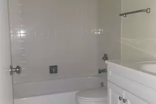 826 Thornton Ct, Schaumburg, IL 60193 - Photo 7