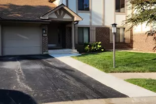 826 Thornton Ct, Schaumburg, IL 60193 - Photo 1