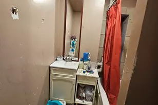 1002 N Wood St, Chicago, IL 60622 - Photo 3