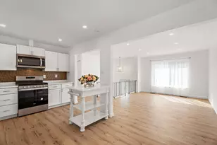 220 N Ashbury Ave, Bolingbrook, IL 60440 - Photo 3