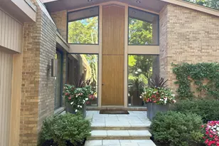 990 Sheridan Rd, Highland Park, IL 60035 - Photo 3