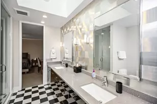 990 Sheridan Rd, Highland Park, IL 60035 - Photo 25