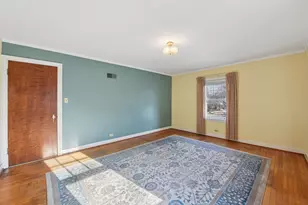 240 N Willow Rd, Elmhurst, IL 60126 - Photo 23