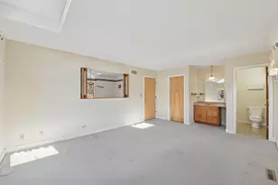 240 N Willow Rd, Elmhurst, IL 60126 - Photo 19