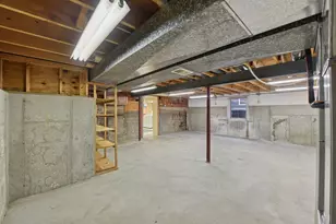 240 N Willow Rd, Elmhurst, IL 60126 - Photo 33