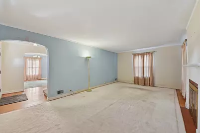 240 N Willow Road, Elmhurst, IL 60126 - Photo 5