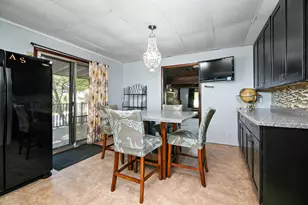 201 E Vanderkarr Rd, Saint Anne, IL 60964 - Photo 7