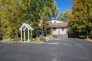 201 E Vanderkarr Rd, Saint Anne, IL 60964 - Photo 1