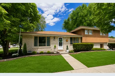 9259 Ridgeland Avenue, Oak Lawn, IL 60453 - Photo 1