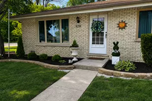 9259 Ridgeland Ave, Oak Lawn, IL 60453 - Photo 3