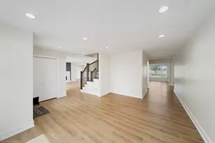 106 E 22nd St, Lombard, IL 60148 - Photo 5