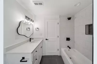 106 E 22nd Street, Lombard, IL 60148 - Photo 19