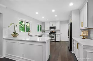 70 Ela Rd, Inverness, IL 60067 - Photo 11