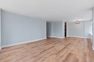 655 W Irving Park Rd, Chicago, IL 60613 - Photo 35