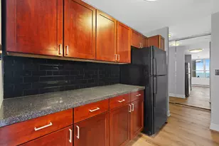 655 W Irving Park Rd, Chicago, IL 60613 - Photo 23