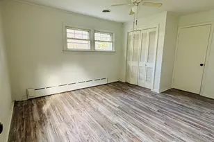 10833 Wellington St, Melrose Park, IL 60164 - Photo 9