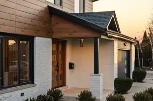 805 S Tures Ln, Des Plaines, IL 60018 - Photo 3