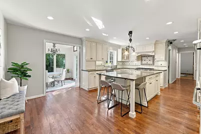 7537 Ridgewood Lane, Burr Ridge, IL 60527 - Photo 9