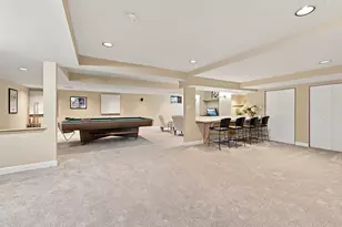 7537 Ridgewood Ln, Burr Ridge, IL 60527 - Photo 37