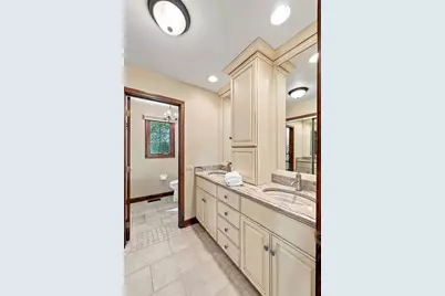 7537 Ridgewood Lane, Burr Ridge, IL 60527 - Photo 33