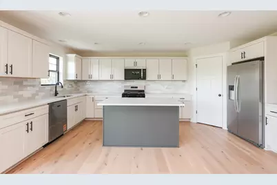 985 Spring Street, Manteno, IL 60950 - Photo 19