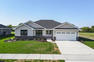985 Spring St, Manteno, IL 60950 - Photo 1