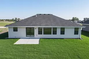 985 Spring St, Manteno, IL 60950 - Photo 9