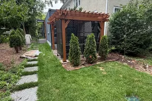 1918 Noyes St, Evanston, IL 60201 - Photo 9